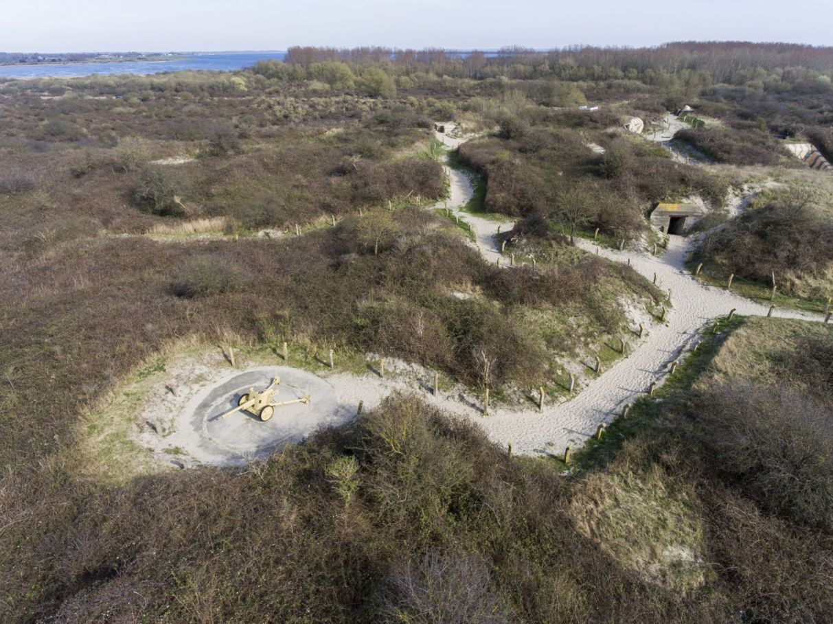 Luchtfoto Bunkercomplex de Punt (Arthur van Beveren)